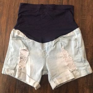 Maternity shorts